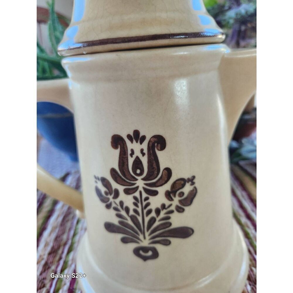 Pfaltzgraff Village pitcher/coffee pot - Picture 2 of 7